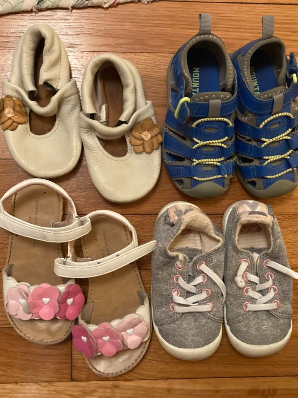 Bundle of shoes size 6 to size 9 Starry Knight Design, Roxy, Cupcakes & Cashmere
